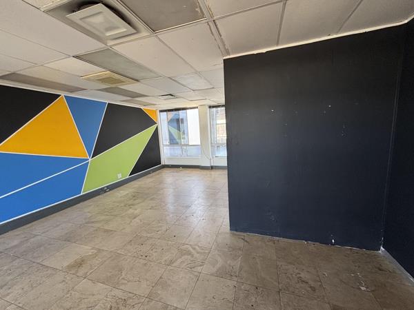 43 m² Commercial space