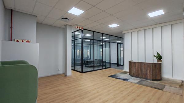 439 m² Office Space