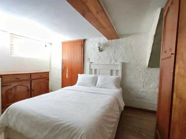 1 Bedroom House