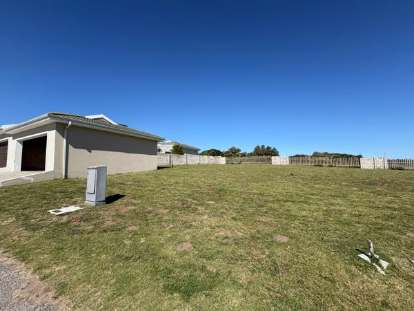 468 m² Land