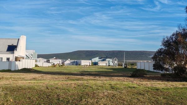 615 m² Land