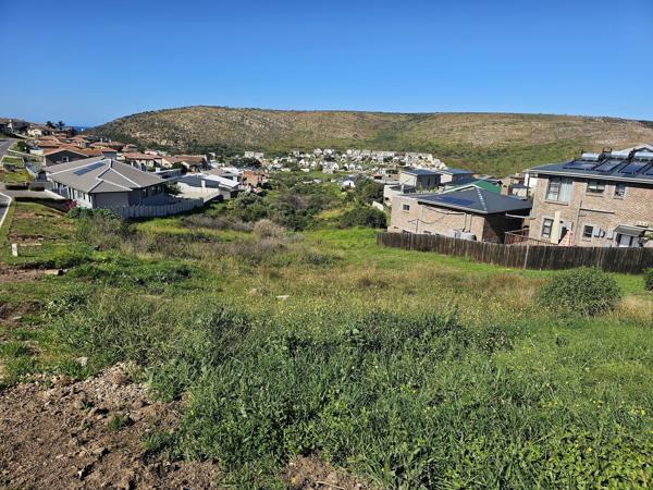 800 m² Land
