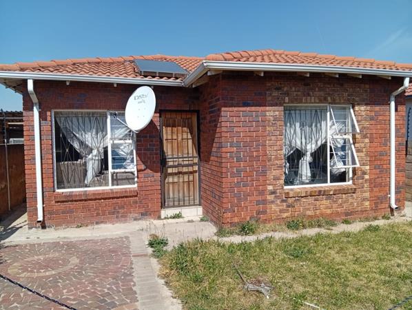 2 Bedroom House