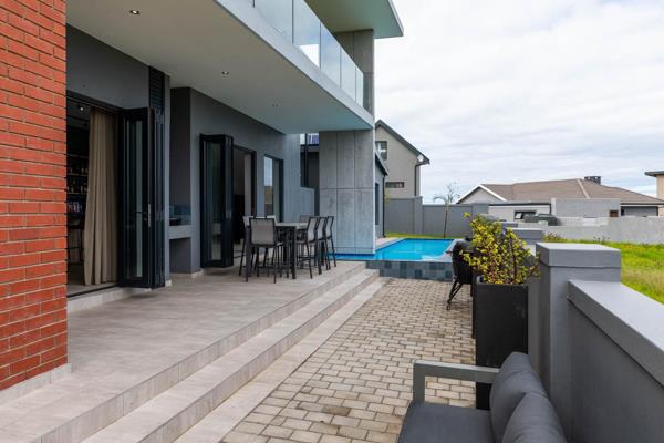 6 Bedroom House