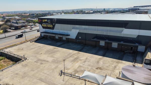 8 124 m² Industrial space