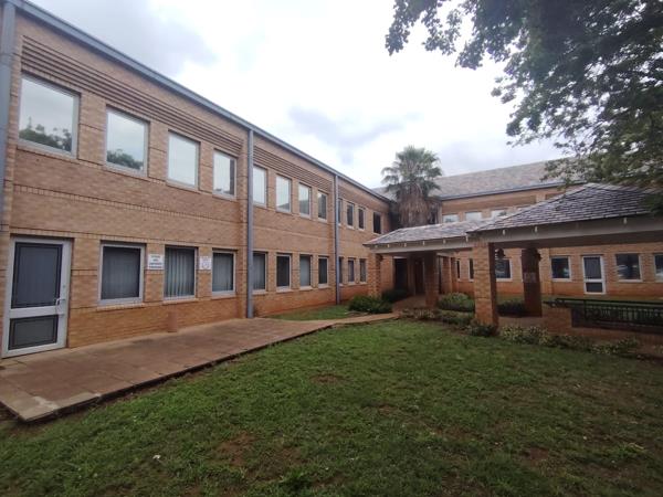 689 m² Commercial space