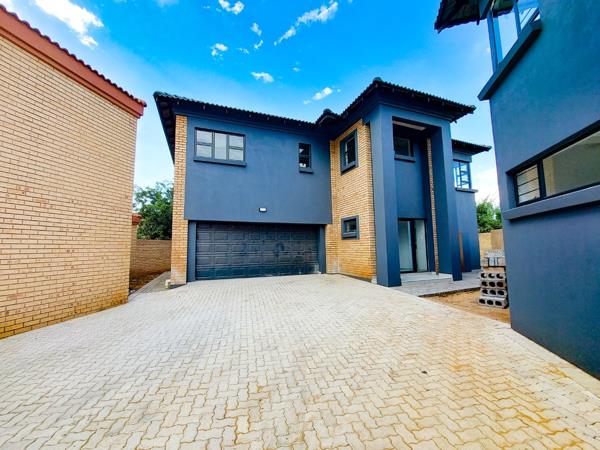 3 Bedroom Townhouse