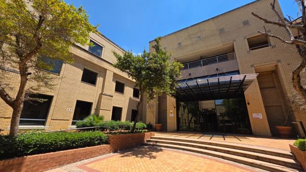 1 009 m² Commercial space