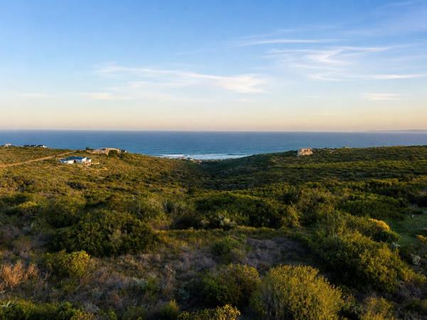 3 654 m² Land