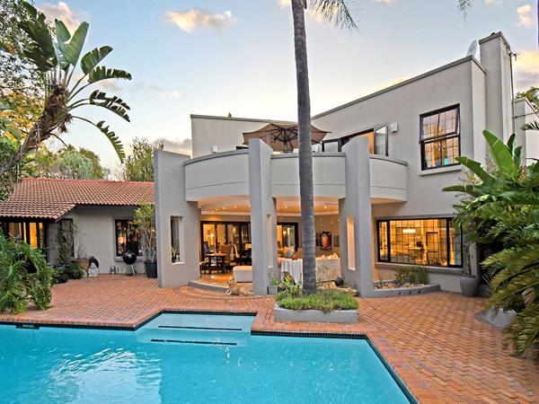 6 Bedroom House