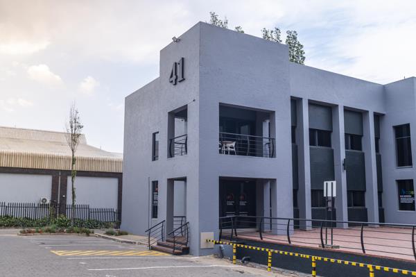 199 m² Commercial space