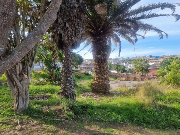 893 m² Land