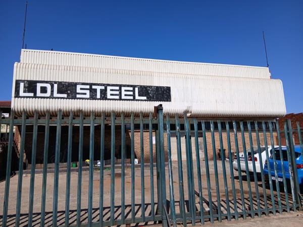814 m² Commercial space