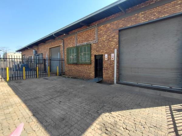 350 m² Industrial space