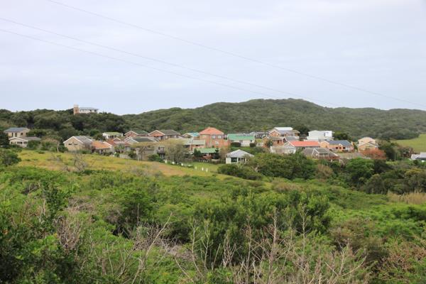 423 m² Land