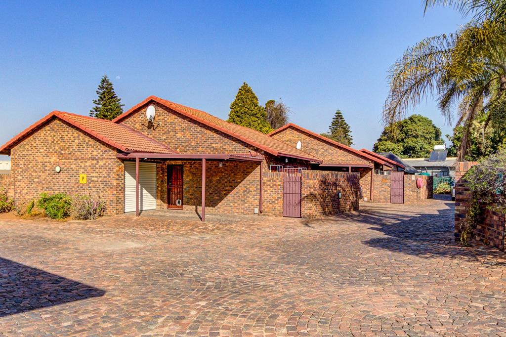 3 Bedroom Townhouse