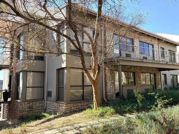 255 m² Commercial space