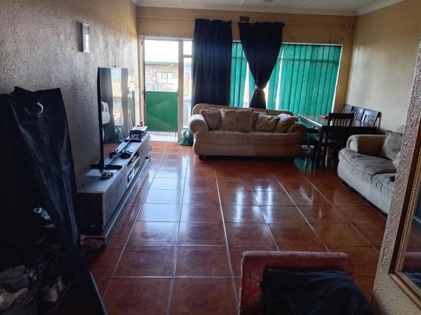 2 Bedroom Flat