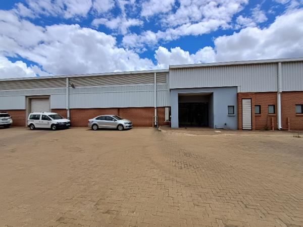 868 m² Industrial space