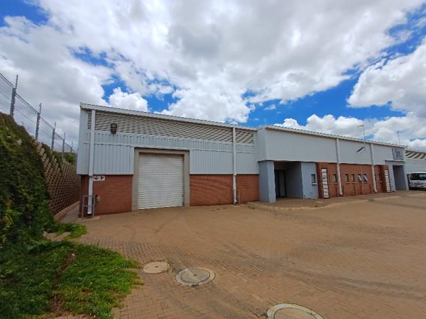 673 m² Industrial space