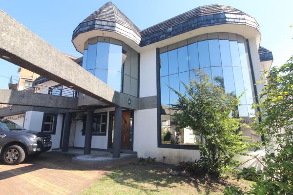 6 Bedroom House