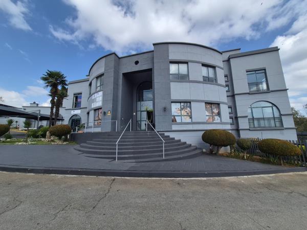136 m² Commercial space