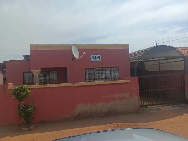 2 Bedroom House