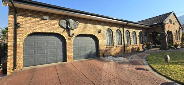 5 Bedroom House