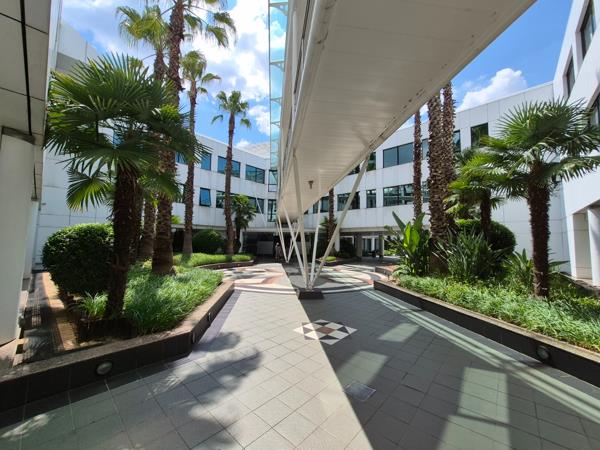 1 001 m² Commercial space