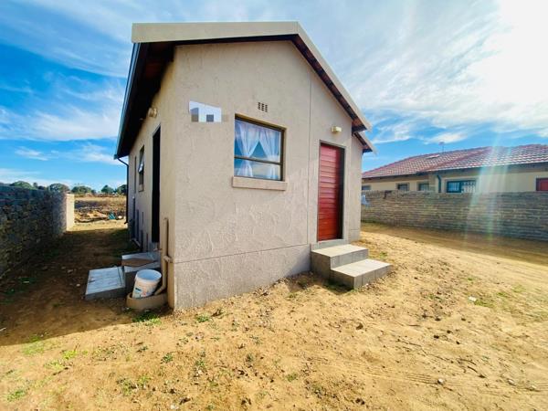2 Bedroom House