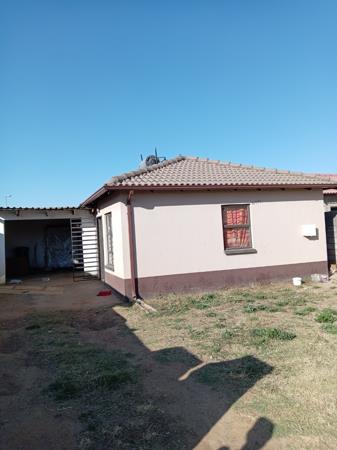 2 Bedroom House