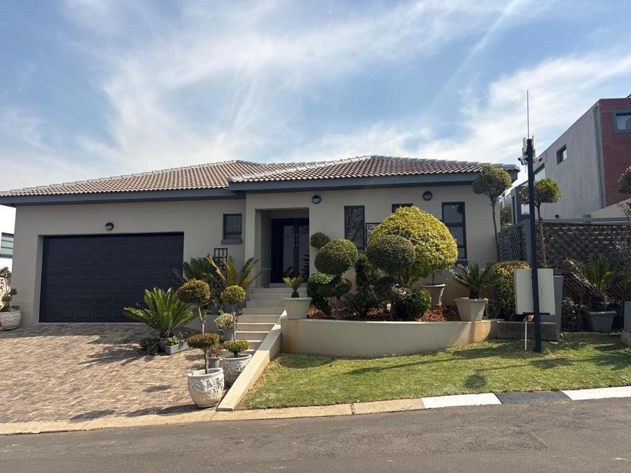 4 Bedroom Townhouse