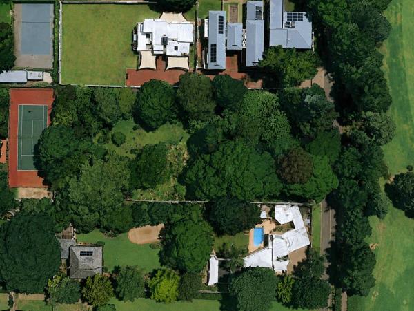 3 850 m² Land