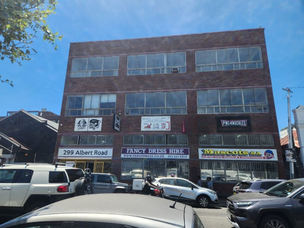 900 m² Commercial space