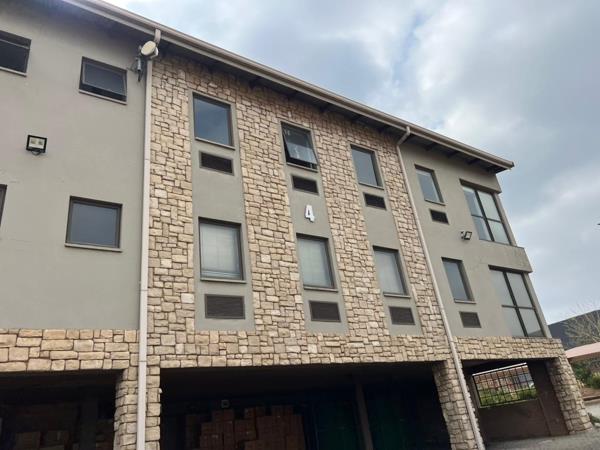 256 m² Commercial space