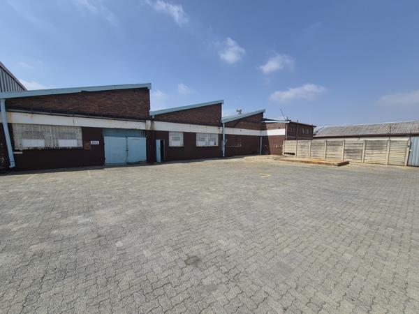 1 027 m² Industrial space