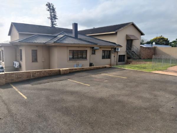 2 049 m² Commercial space