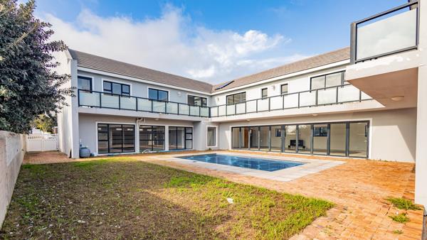5 Bedroom House