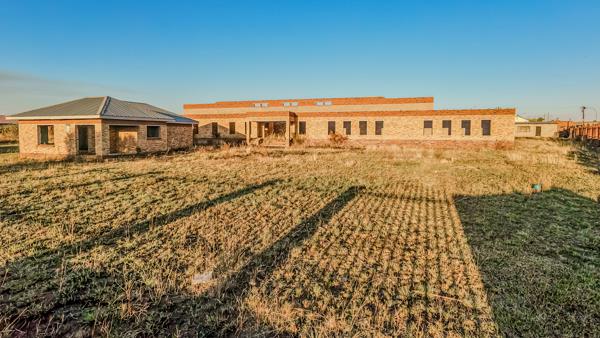6 116 m² Land