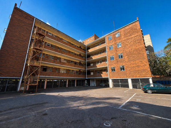 4 Bedroom Apartment