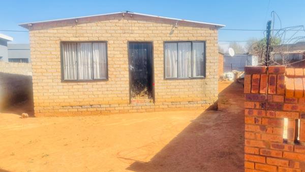 2 Bedroom House