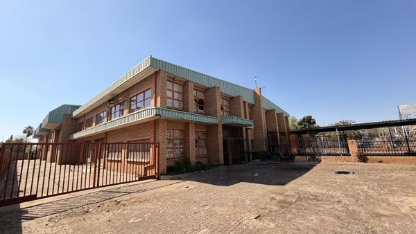1 500 m² Commercial space