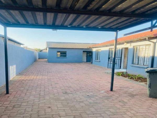 2 Bedroom House