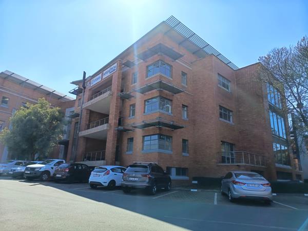 352.3 m² Commercial space