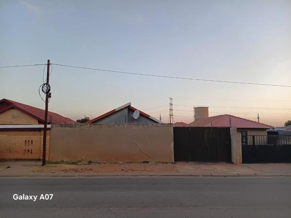 2 Bedroom House
