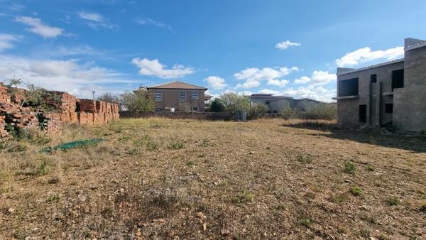 723 m² Land