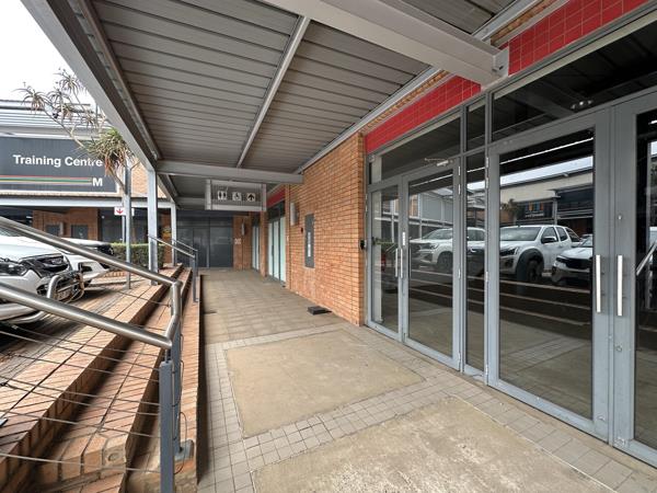 211 m² Commercial space