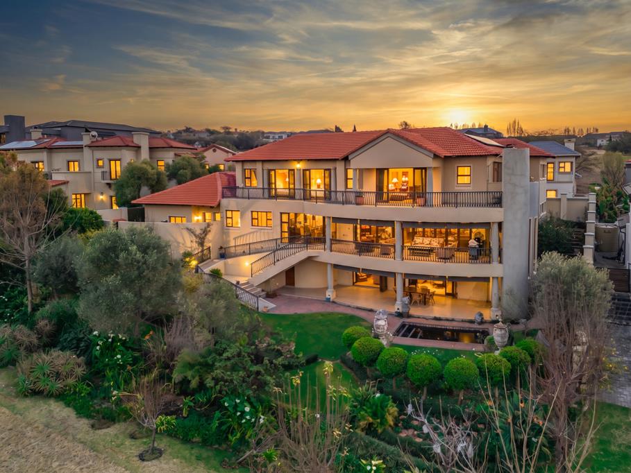 5 Bedroom House