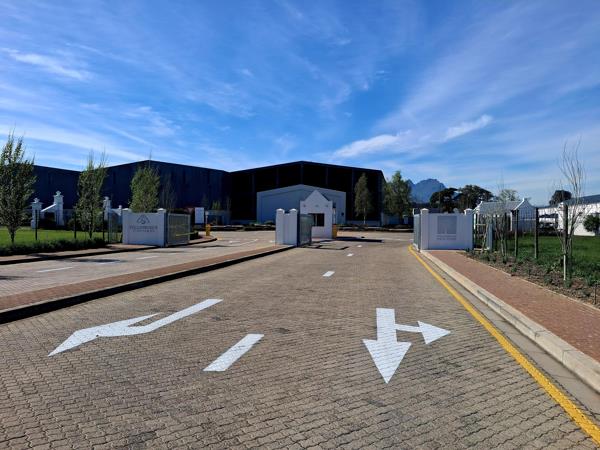 233 m² Commercial space