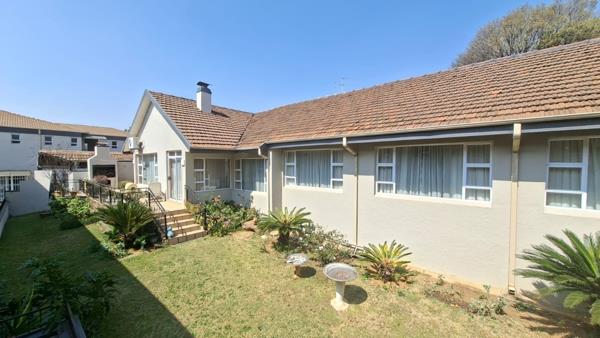 6 Bedroom Townhouse